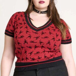 Midnight Hour 1x Scorpion Short sleeve V neck sweater baby tee